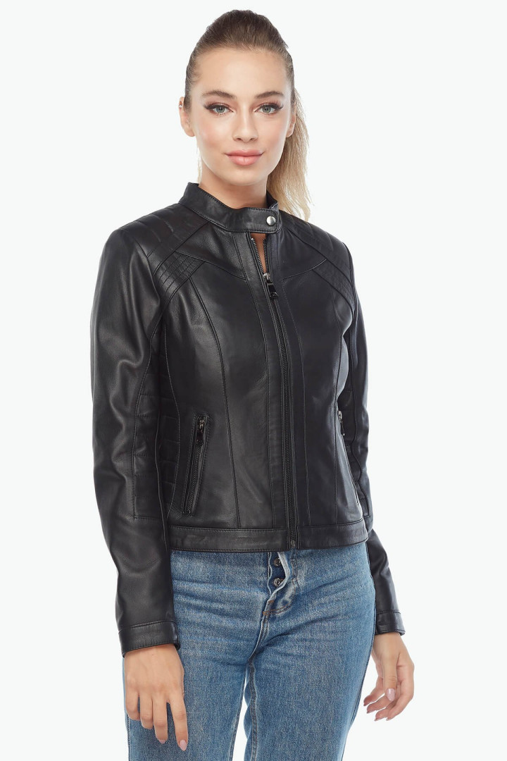 Кожаная куртка женская Deriza 39-2336S черная 2XL (товары доставляются из-за рубежа), Черный, 39-2336S
Кожаная куртка женская Deriza 39-2336S черная 2XL (товары доставляются из-за рубежа), Черный, 39-2336S