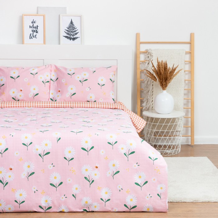 Постельное бельё LoveLife 2сп "Полевые ромашки" 175х215см,200*225см,50х70см-2шт,100%хлопок
Постельное бельё LoveLife 2сп "Полевые ромашки" 175х215см,200*225см,50х70см-2шт,100%хлопок