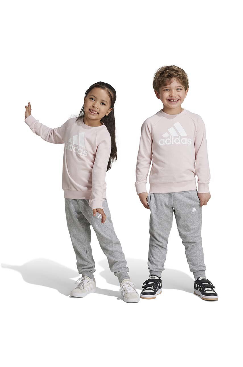 Костюм Adidas для мальчиков, спортивный, IX7364, светло-розовый AFB1, размер 116, 1 шт., IX7364
Костюм Adidas для мальчиков, спортивный, IX7364, светло-розовый AFB1, размер 116, 1 шт., IX7364