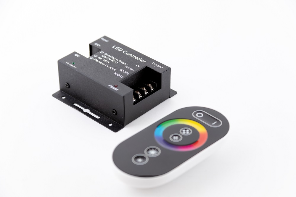 Контроллер сенсорный URM RGB RF6-24, 12/24 В, 24 A, 288/576 Вт, IP20, Контроллер сенсорный RGB RF6
Контроллер сенсорный URM RGB RF6-24, 12/24 В, 24 A, 288/576 Вт, IP20, Контроллер сенсорный RGB RF6