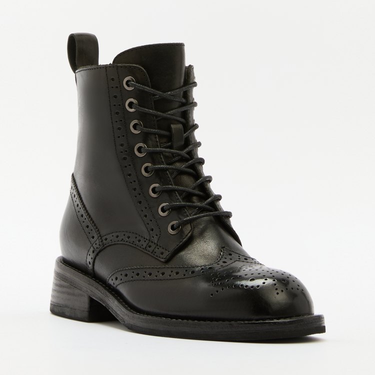 Ботинки женские Tendance SW2396-13 черные 41 EU, Черный, SW2396-13
Ботинки женские Tendance SW2396-13 черные 41 EU, Черный, SW2396-13