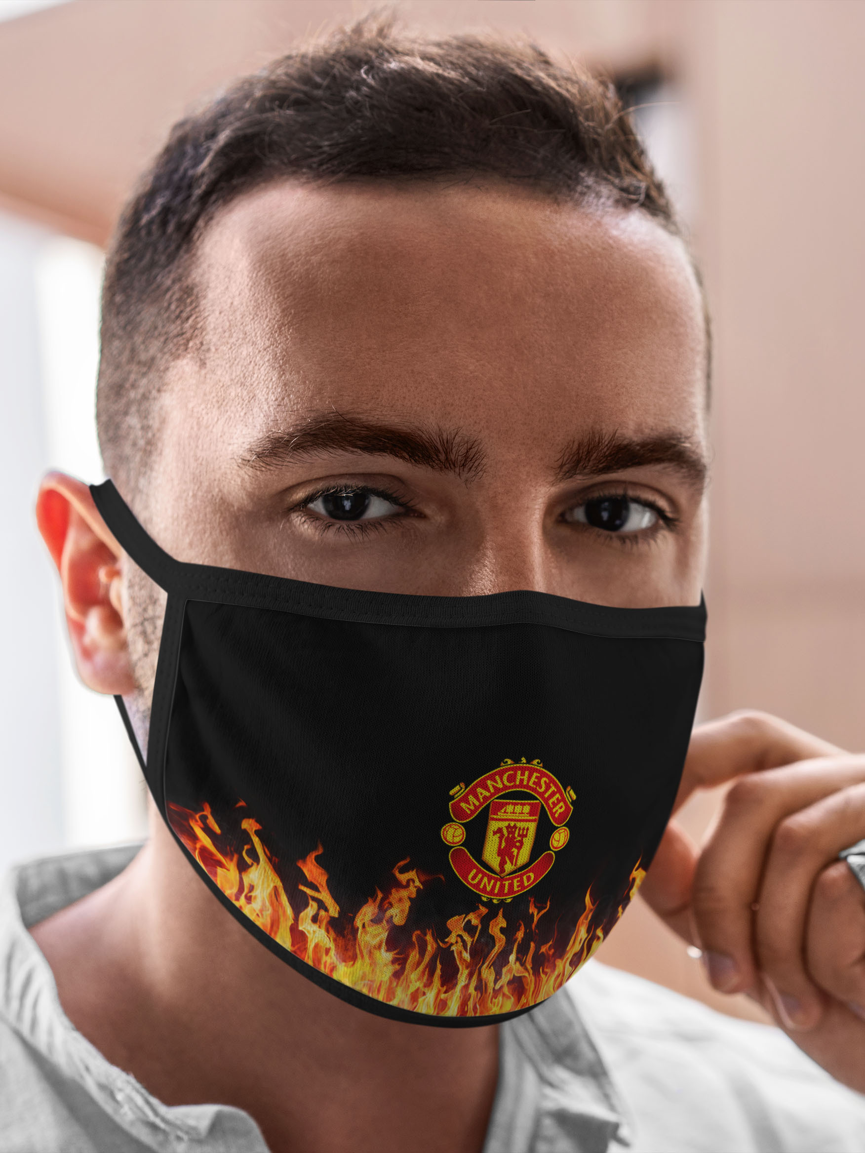 Многоразовая маска унисекс Burnettie Manchester United Манчестер Юнайтед, Разноцветный, Manchester United Манчестер Юнайтед
Многоразовая маска унисекс Burnettie Manchester United Манчестер Юнайтед, Разноцветный, Manchester United Манчестер Юнайтед