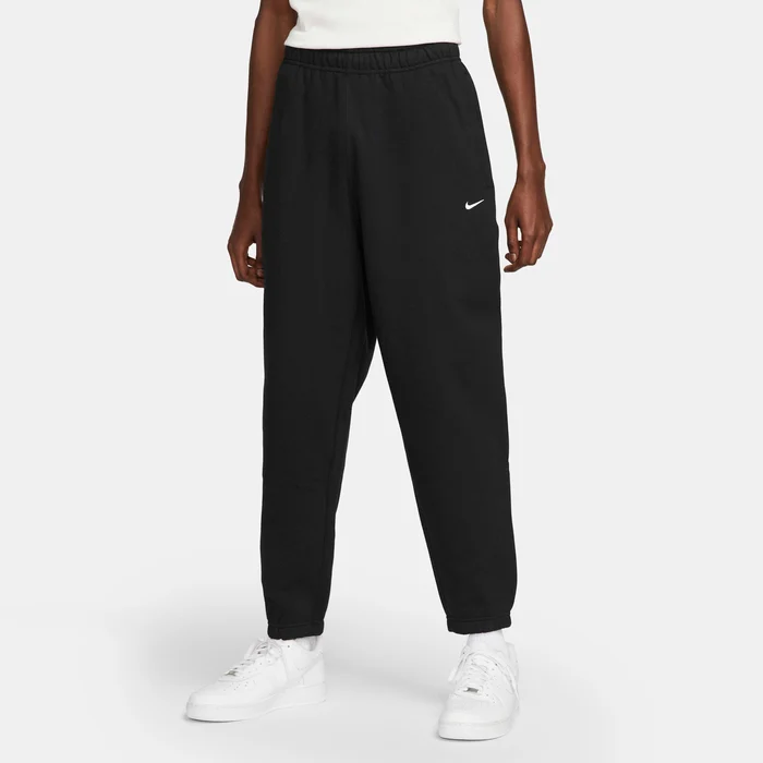 Спортивные брюки мужские Nike Solo Swoosh Fleece DX1364 черные XS, Черный, Solo Swoosh Fleece
Спортивные брюки мужские Nike Solo Swoosh Fleece DX1364 черные XS, Черный, Solo Swoosh Fleece