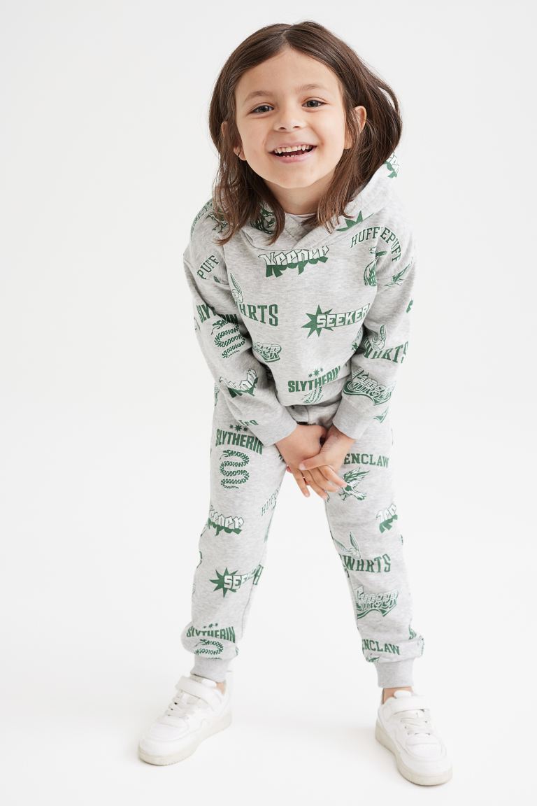 Костюм детский H&M 1066335, цвет серый/разноцветный, размер 110 (доставка из-за рубежа), 1066335
Костюм детский H&M 1066335, цвет серый/разноцветный, размер 110 (доставка из-за рубежа), 1066335