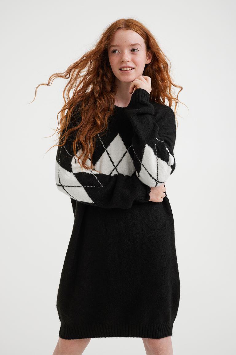 Платье детское H&M 1067679, цвет черный/разноцветный, размер 134 (доставка из-за рубежа), 1067679
Платье детское H&M 1067679, цвет черный/разноцветный, размер 134 (доставка из-за рубежа), 1067679