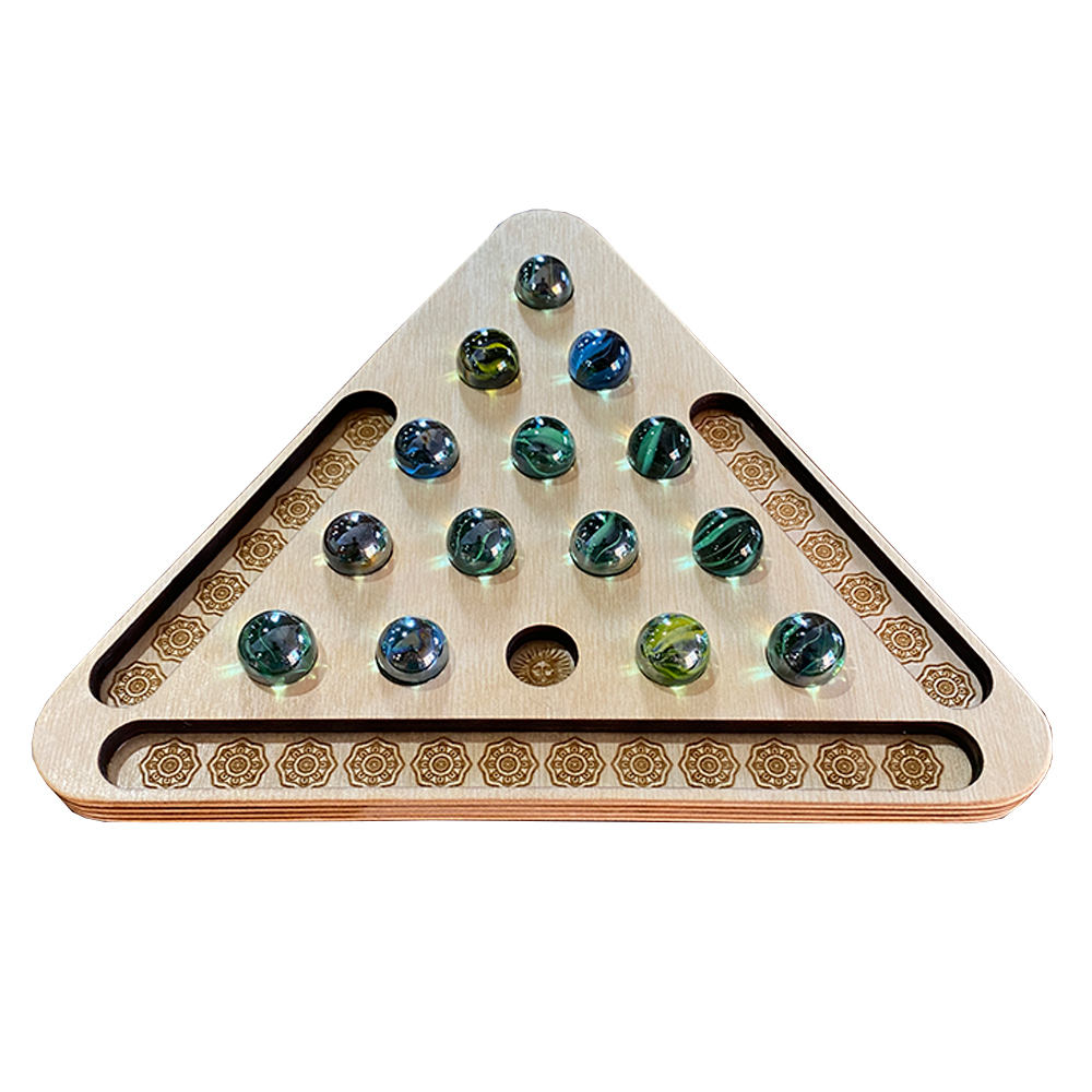 Игра от Скрипторий Юлианоса Солитер треугольный с камешками, Солитер треугольный
Игра от Скрипторий Юлианоса Солитер треугольный с камешками, Солитер треугольный