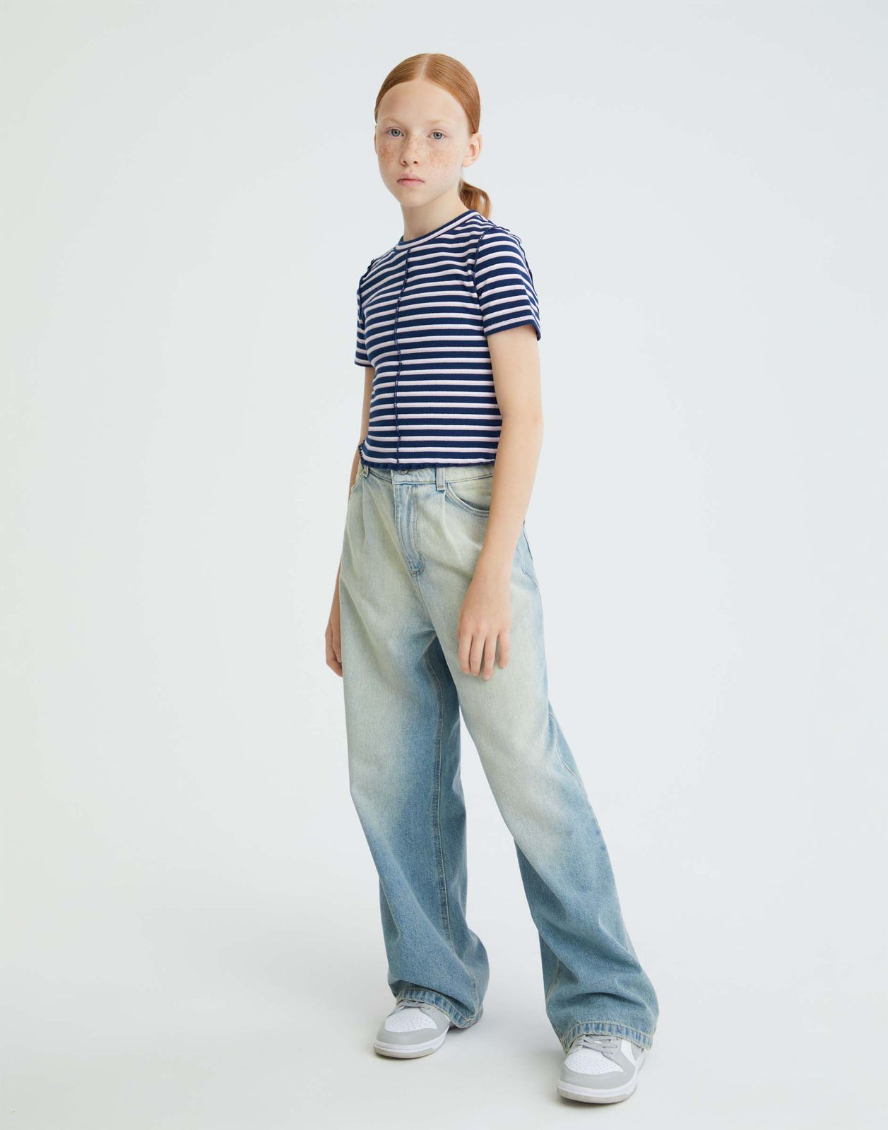 Футболка для девочки Gloria Jeans GKT024673 темно-синий/разноцветный 6-8л/128, GKT024673
Футболка для девочки Gloria Jeans GKT024673 темно-синий/разноцветный 6-8л/128, GKT024673
