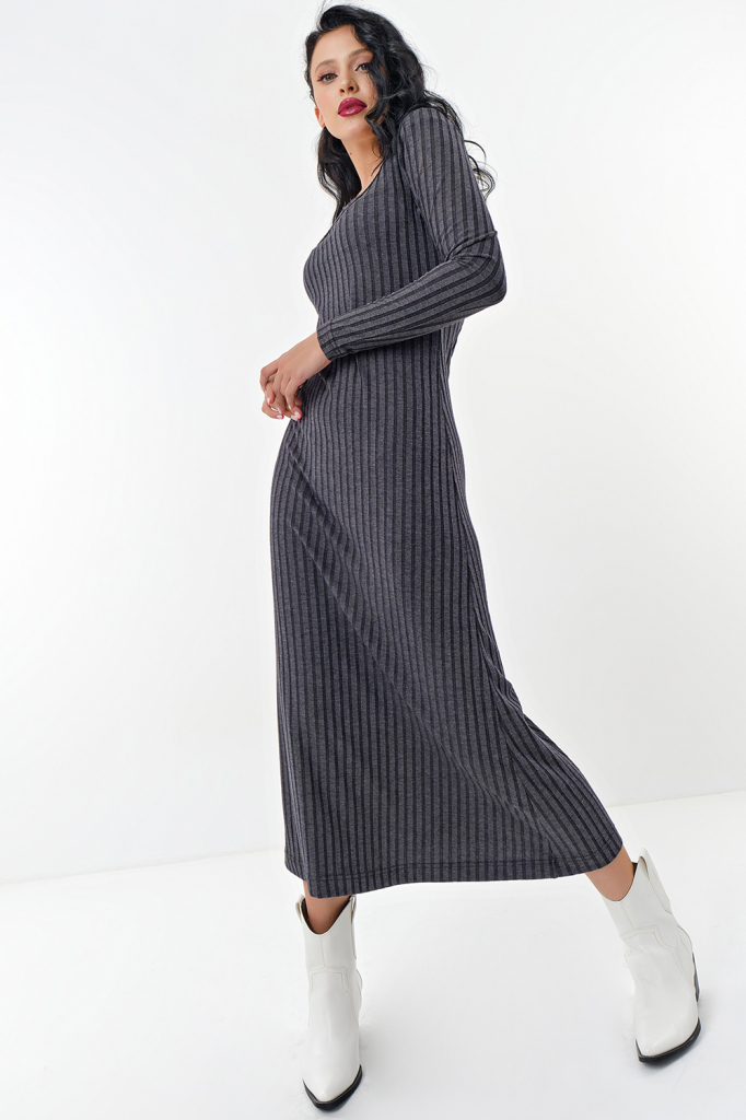 Платье женское Fly 8207-11 серое 42 RU, 8207-11 
Платье женское Fly 8207-11 серое 42 RU, 8207-11