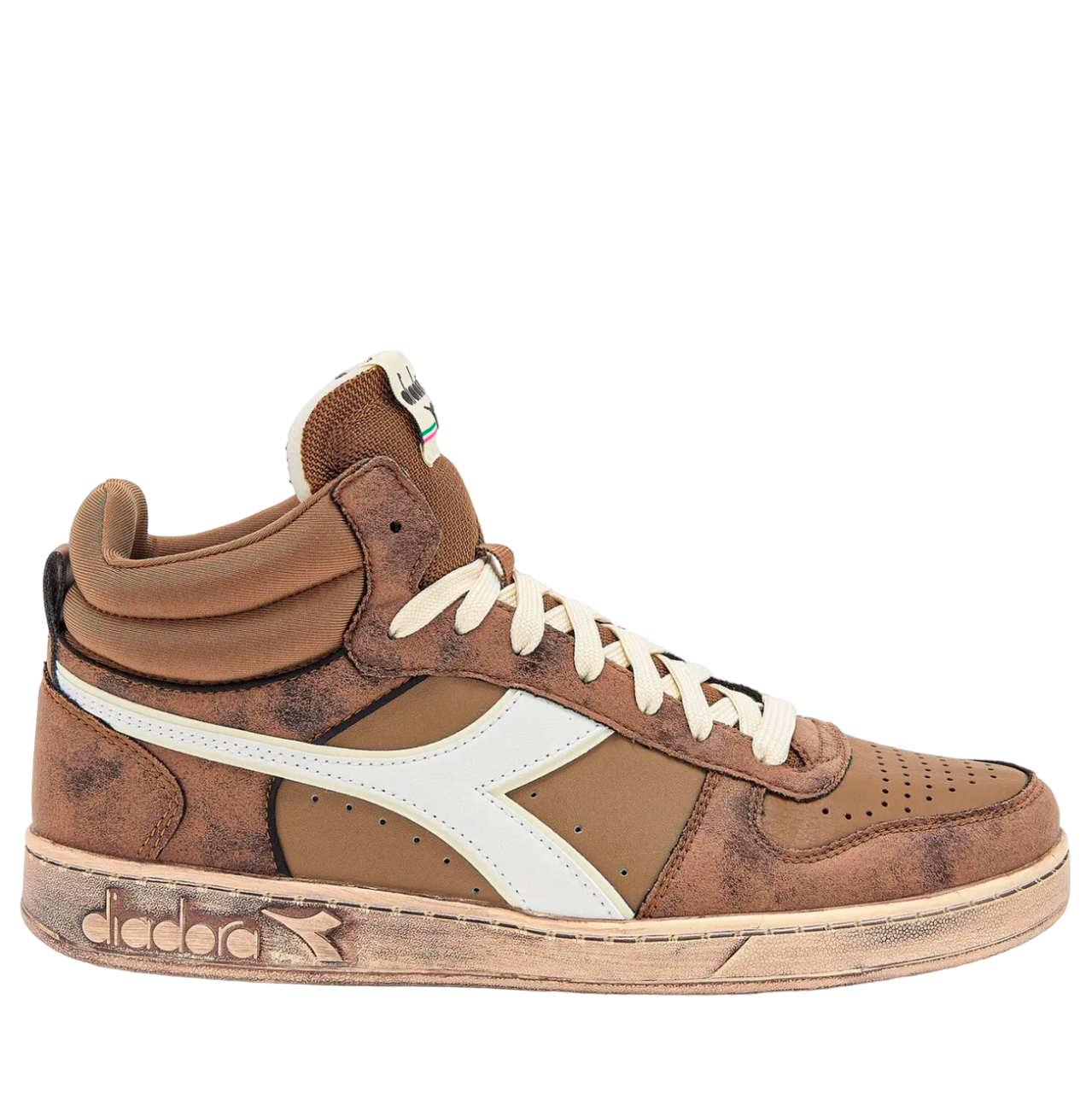 Кеды мужские Diadora Magic Basket Demi Stained DR501179293-D0295 коричневые 44 EU, Коричневый, Magic Basket Demi Stained
Кеды мужские Diadora Magic Basket Demi Stained DR501179293-D0295 коричневые 44 EU, Коричневый, Magic Basket Demi Stained