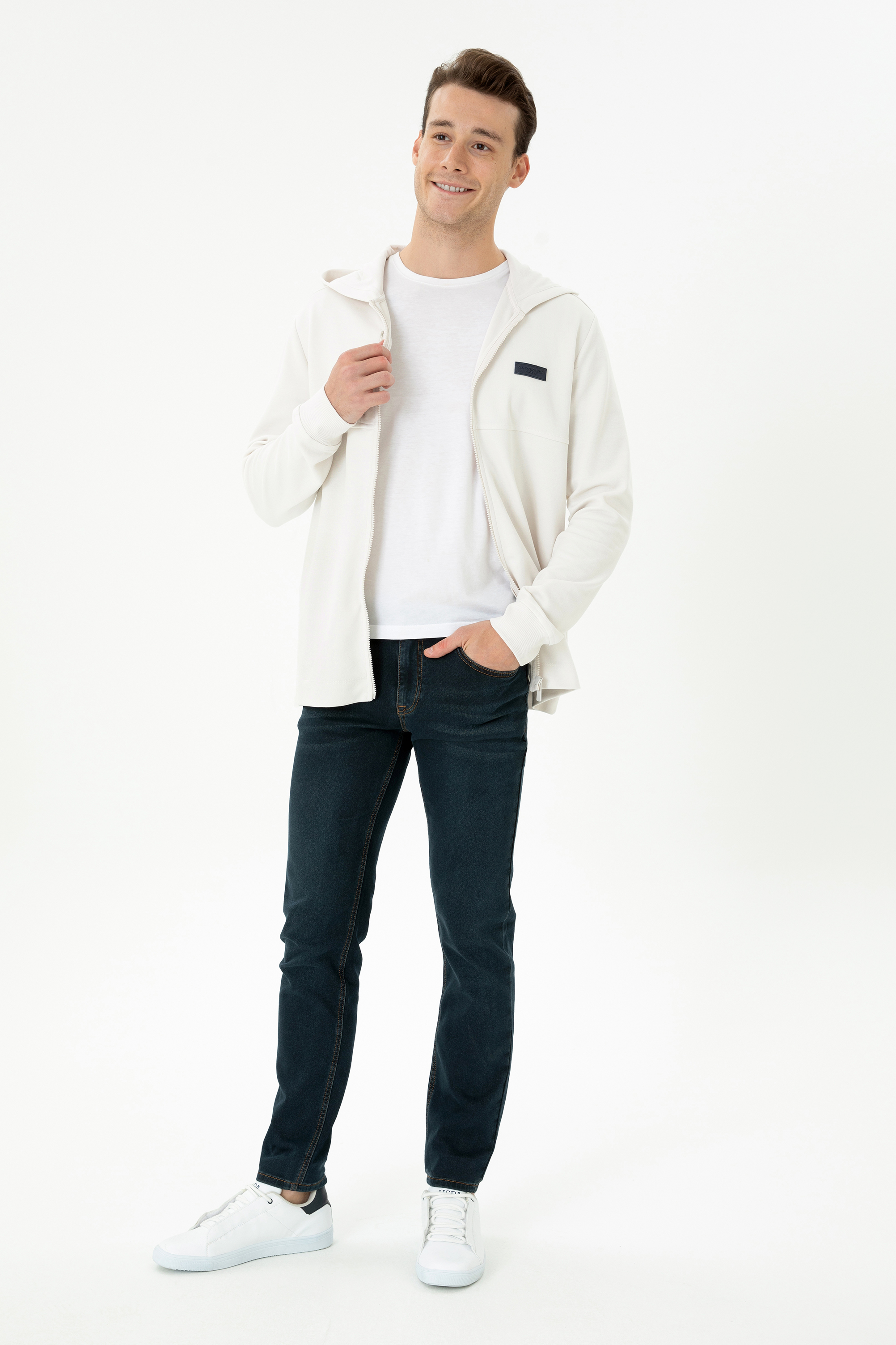 Джинсы мужские U.S. POLO Assn. G081SZ0800DETTA23K-KAHVE синие 30, Синий, G081SZ0800DETTA23K-KAHVE
Джинсы мужские U.S. POLO Assn. G081SZ0800DETTA23K-KAHVE синие 30, Синий, G081SZ0800DETTA23K-KAHVE
