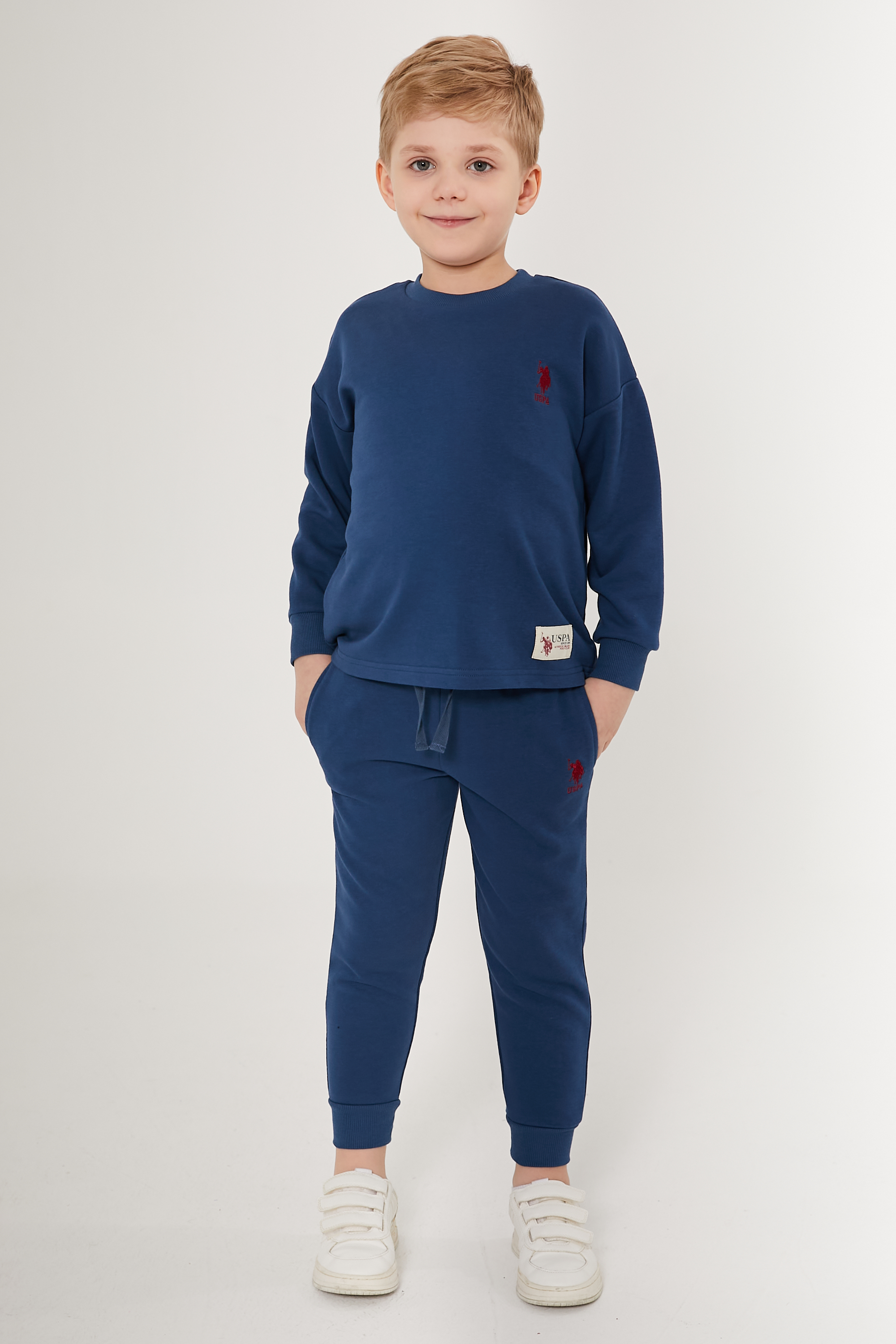 Костюм повседневный US Polo Assn G083SZ0HF0US1574_VR028, синий, 152, G083SZ0HF0US1574_VR028
Костюм повседневный US Polo Assn G083SZ0HF0US1574_VR028, синий, 152, G083SZ0HF0US1574_VR028