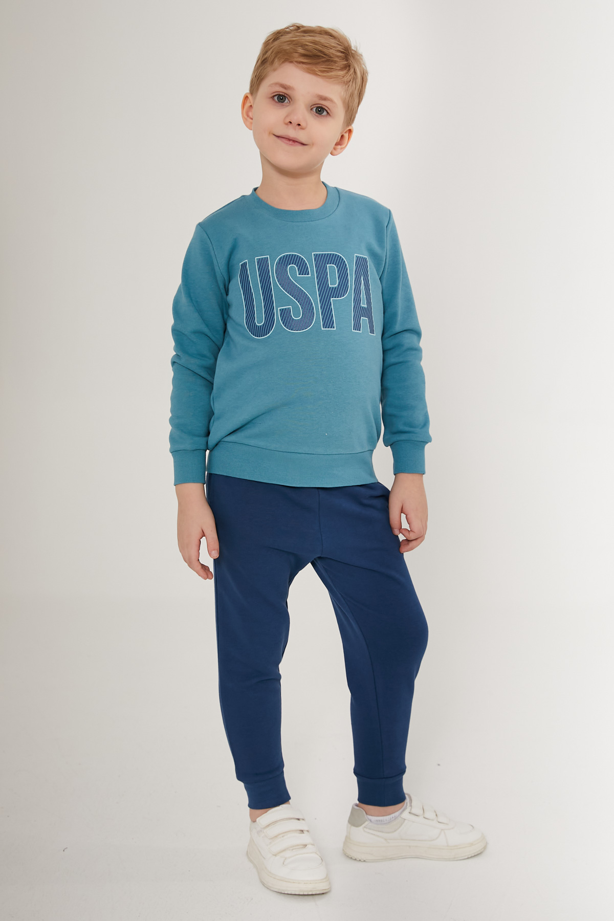Костюм повседневный US Polo Assn G083SZ0HF0US1530_VR212, синий, бирюзовый, 140, G083SZ0HF0US1530_VR212
Костюм повседневный US Polo Assn G083SZ0HF0US1530_VR212, синий, бирюзовый, 140, G083SZ0HF0US1530_VR212