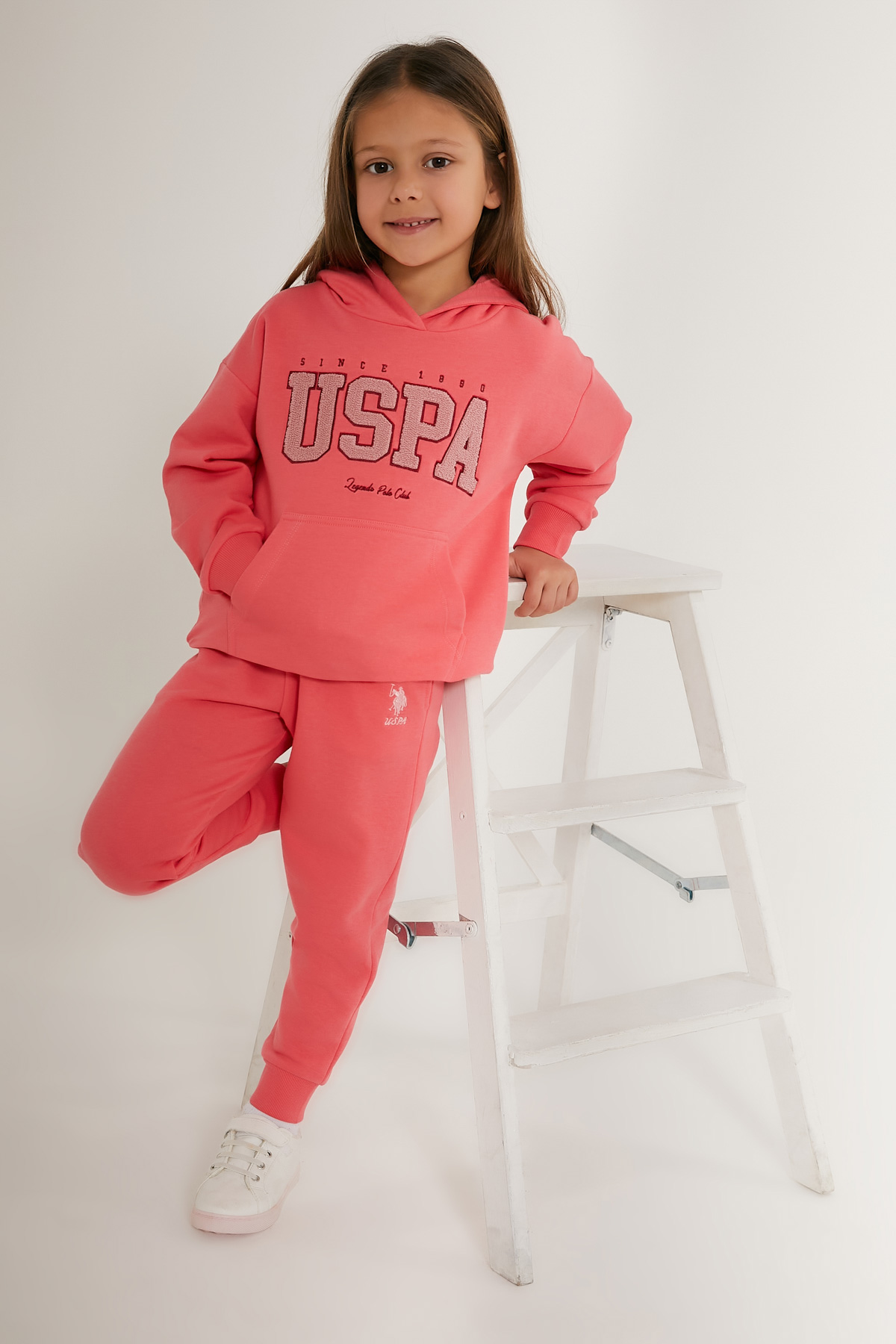 Костюм повседневный US Polo Assn G084SZ0HF0US1601_VR041, темно-розовый, 140, G084SZ0HF0US1601_VR041
Костюм повседневный US Polo Assn G084SZ0HF0US1601_VR041, темно-розовый, 140, G084SZ0HF0US1601_VR041