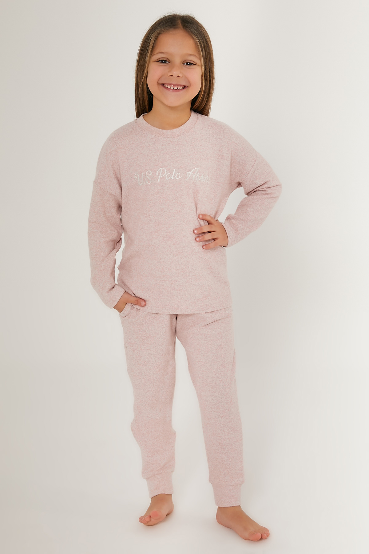 Костюм повседневный US Polo Assn G084SZ0HF0US1639_VR041, светло-розовый, 134, G084SZ0HF0US1639_VR041
Костюм повседневный US Polo Assn G084SZ0HF0US1639_VR041, светло-розовый, 134, G084SZ0HF0US1639_VR041