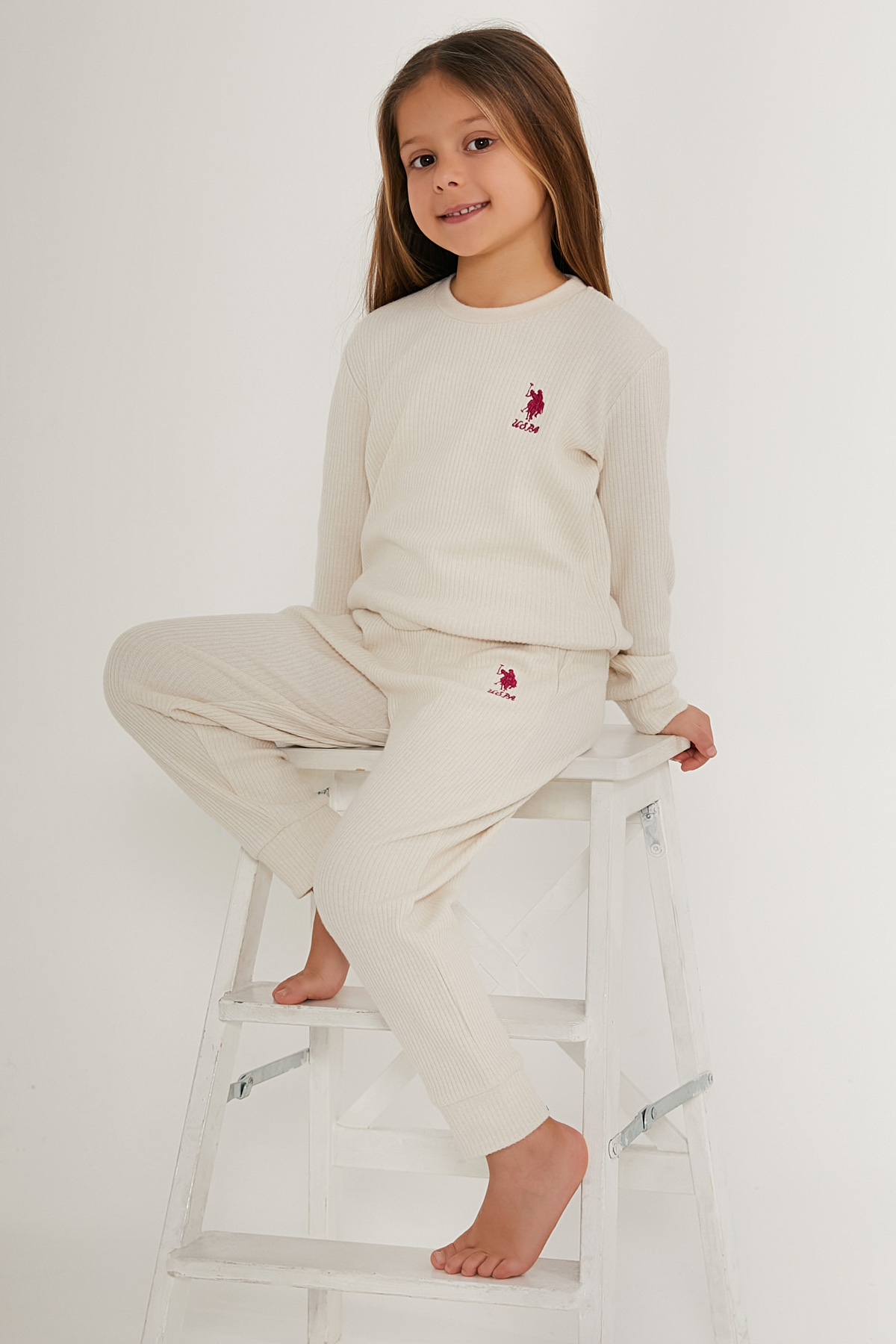 Костюм повседневный US Polo Assn G084SZ0HF0US1640_VR071, кремовый, 122, Бежевый, G084SZ0HF0US1640_VR071
Костюм повседневный US Polo Assn G084SZ0HF0US1640_VR071, кремовый, 122, Бежевый, G084SZ0HF0US1640_VR071
