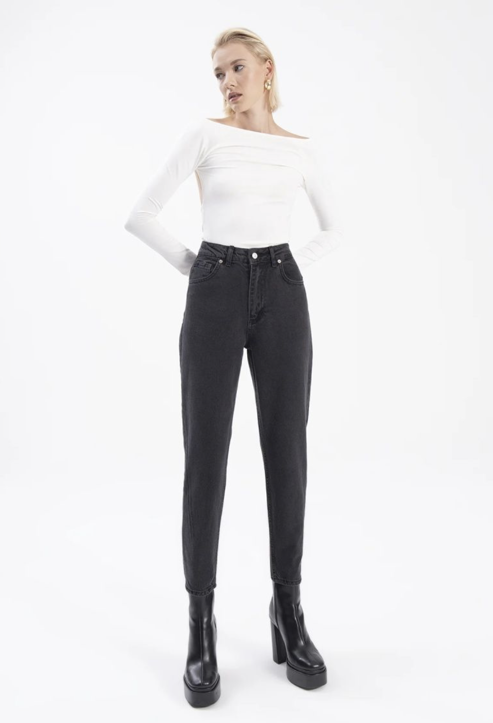 Джинсы женские THE KUBRA 18439 серые S, Серый, 18439
Джинсы женские THE KUBRA 18439 серые S, Серый, 18439