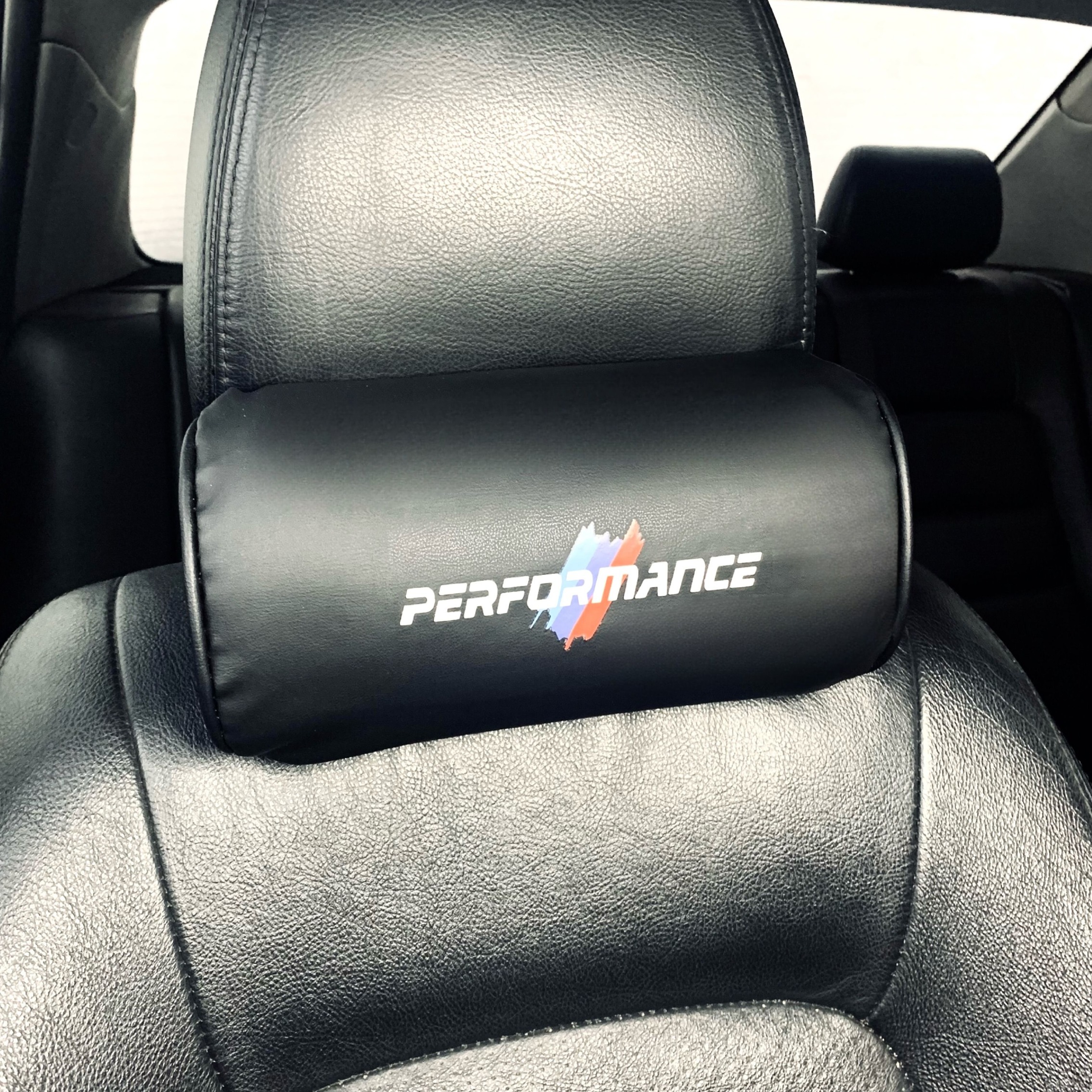 Подушка автомобильная подголовник с логотипом BMW M Performance, Черный, Подушка автомобильная
Подушка автомобильная подголовник с логотипом BMW M Performance, Черный, Подушка автомобильная