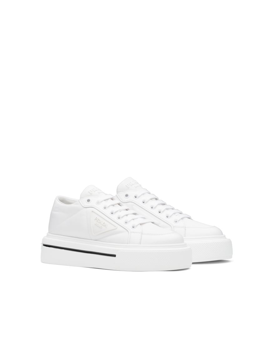 Кеды женские PRADA 1E661M_3LF5_F0009_F_045 белые 38 EU (доставка из-за рубежа), 1E661M_3LF5_F0009_F_045
Кеды женские PRADA 1E661M_3LF5_F0009_F_045 белые 38 EU (доставка из-за рубежа), 1E661M_3LF5_F0009_F_045