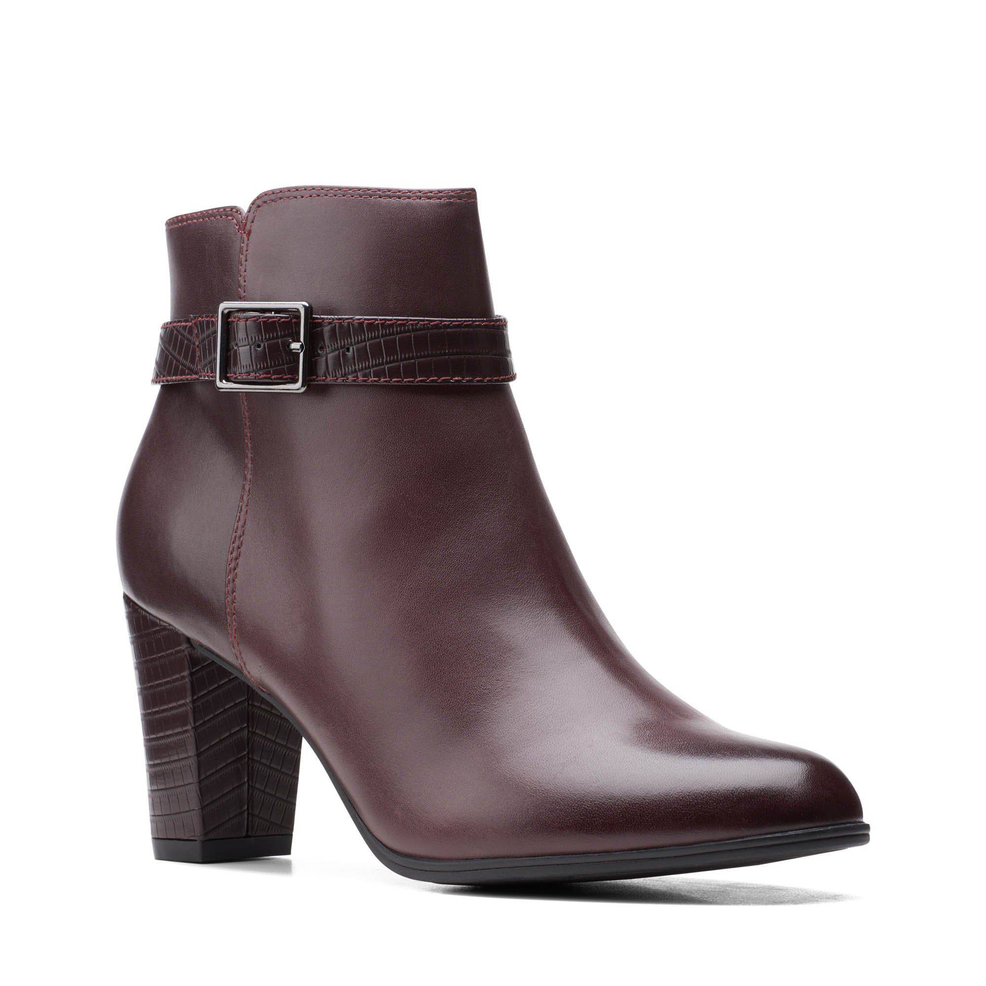 Ботильоны женские Clarks Alayna Juno 26152979 бордовые 5.5 UK, Бордовый, Alayna Juno 26152979
Ботильоны женские Clarks Alayna Juno 26152979 бордовые 5.5 UK, Бордовый, Alayna Juno 26152979
