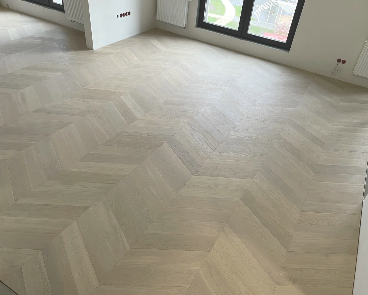 Инженерная доска Natural Rain Floor French Tree R+L 560/75/15mm Oak DZR-YG2 2,1m2, Серый, French Tree R+L 560/75/15mm
Инженерная доска Natural Rain Floor French Tree R+L 560/75/15mm Oak DZR-YG2 2,1m2, Серый, French Tree R+L 560/75/15mm