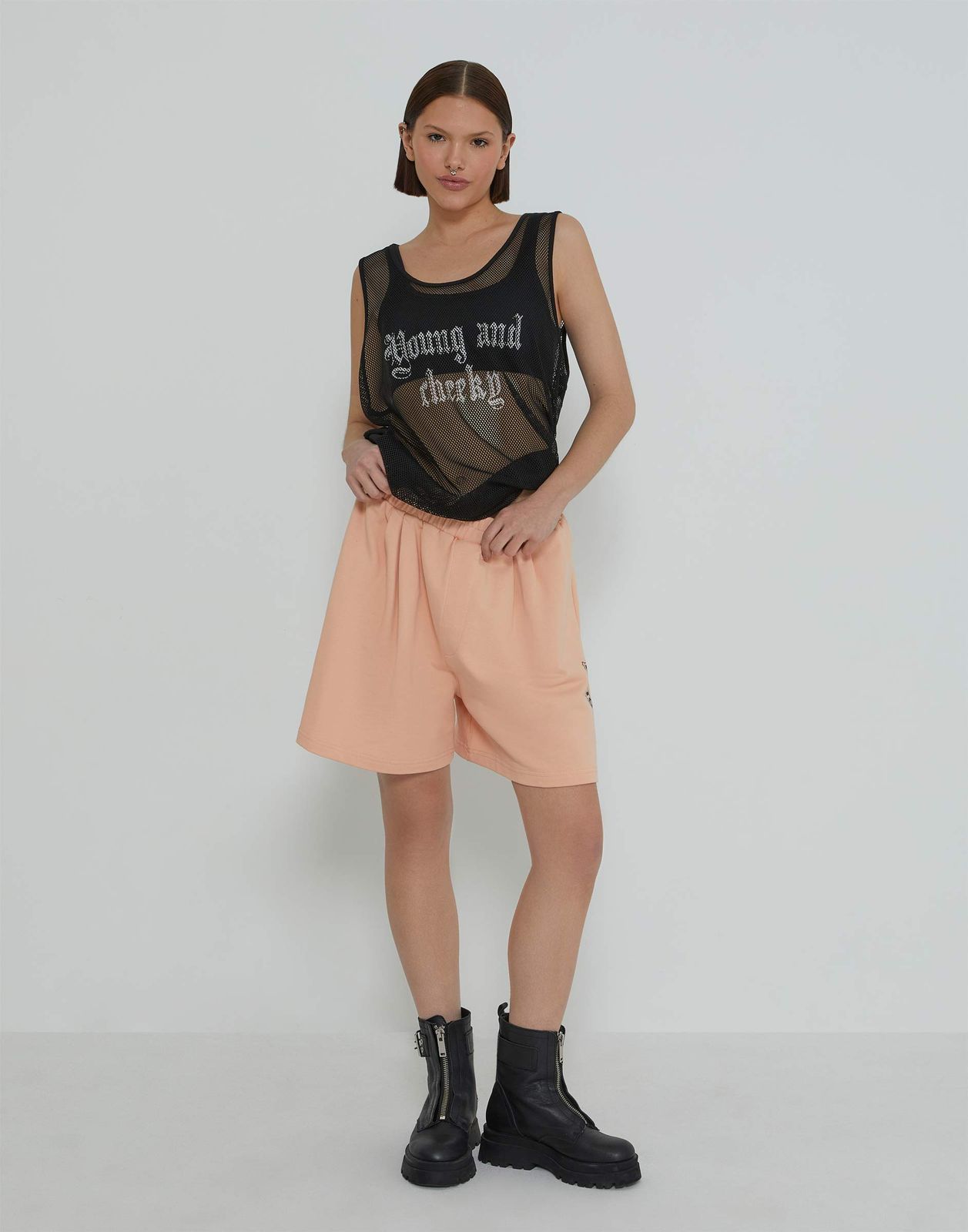 Спортивные шорты для девочки Gloria Jeans GSH011452 персиковый 8-10л/140, Оранжевый, GSH011452
Спортивные шорты для девочки Gloria Jeans GSH011452 персиковый 8-10л/140, Оранжевый, GSH011452