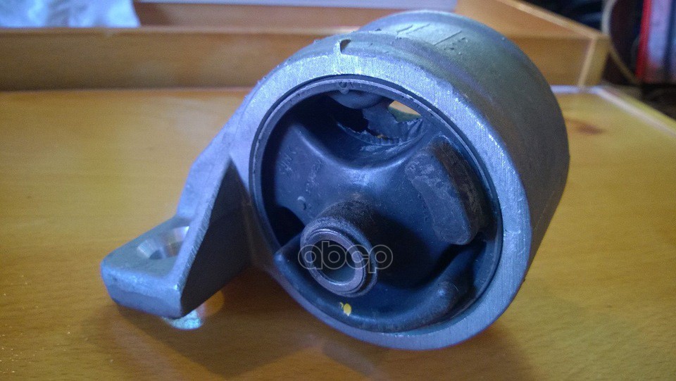 HYUNDAI-KIA 0K2N4-39060B Опора двигателя KIA SPECTRA МКПП/АКПП правая 0K2N4-39060B
HYUNDAI-KIA 0K2N4-39060B Опора двигателя KIA SPECTRA МКПП/АКПП правая 0K2N4-39060B