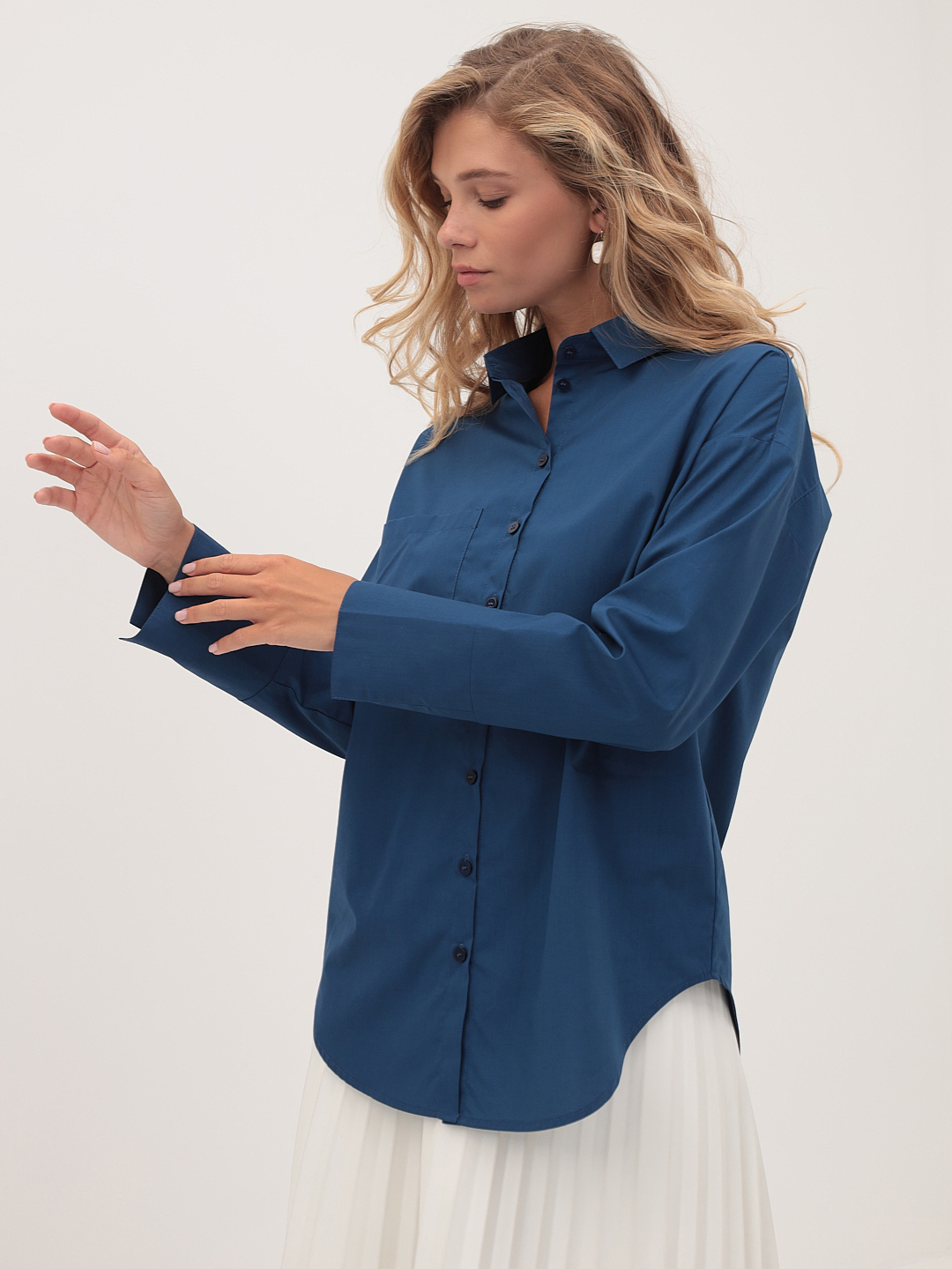 Рубашка женская KATHARINA KROSS 00-00000771 синяя 54, Синий, 00-00000771 
Рубашка женская KATHARINA KROSS 00-00000771 синяя 54, Синий, 00-00000771