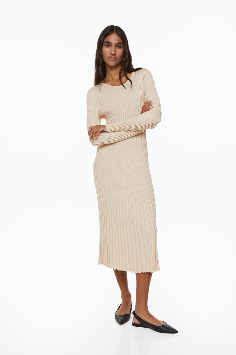 Платье женское H&M 1117565002 бежевое 2XL (доставка из-за рубежа), Бежевый, 1117565002
Платье женское H&M 1117565002 бежевое 2XL (доставка из-за рубежа), Бежевый, 1117565002