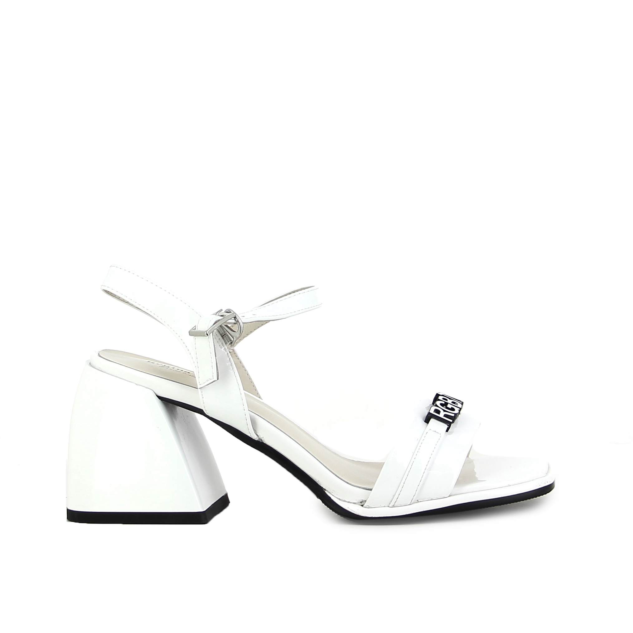 Босоножки женские Regina Bottini FL83-504-2TL/5-0/6 белые 40 RU, FL83-504-2TL/5-0/6
Босоножки женские Regina Bottini FL83-504-2TL/5-0/6 белые 40 RU, FL83-504-2TL/5-0/6