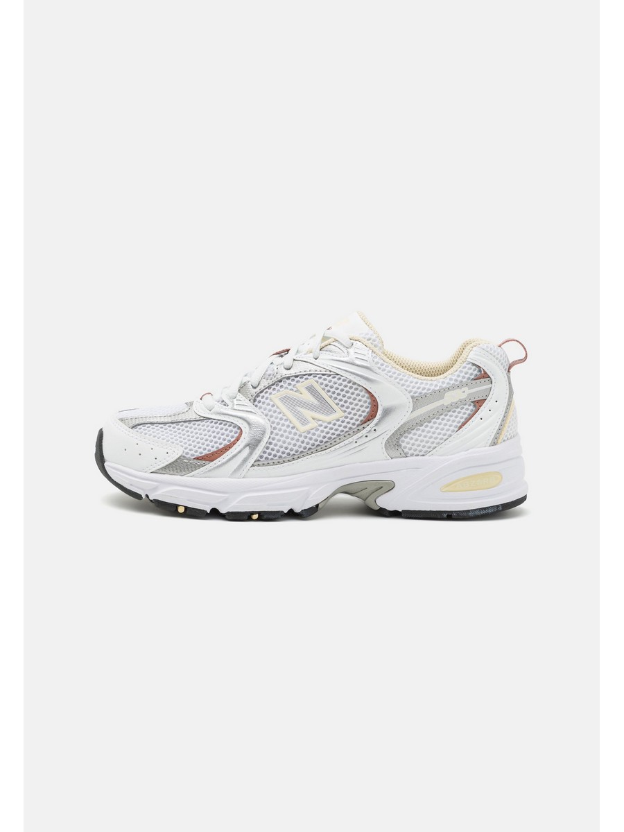 Спортивные кроссовки мужские New Balance NB 530 голубые 42.5 EU, Голубой, NB 530
Спортивные кроссовки мужские New Balance NB 530 голубые 42.5 EU, Голубой, NB 530