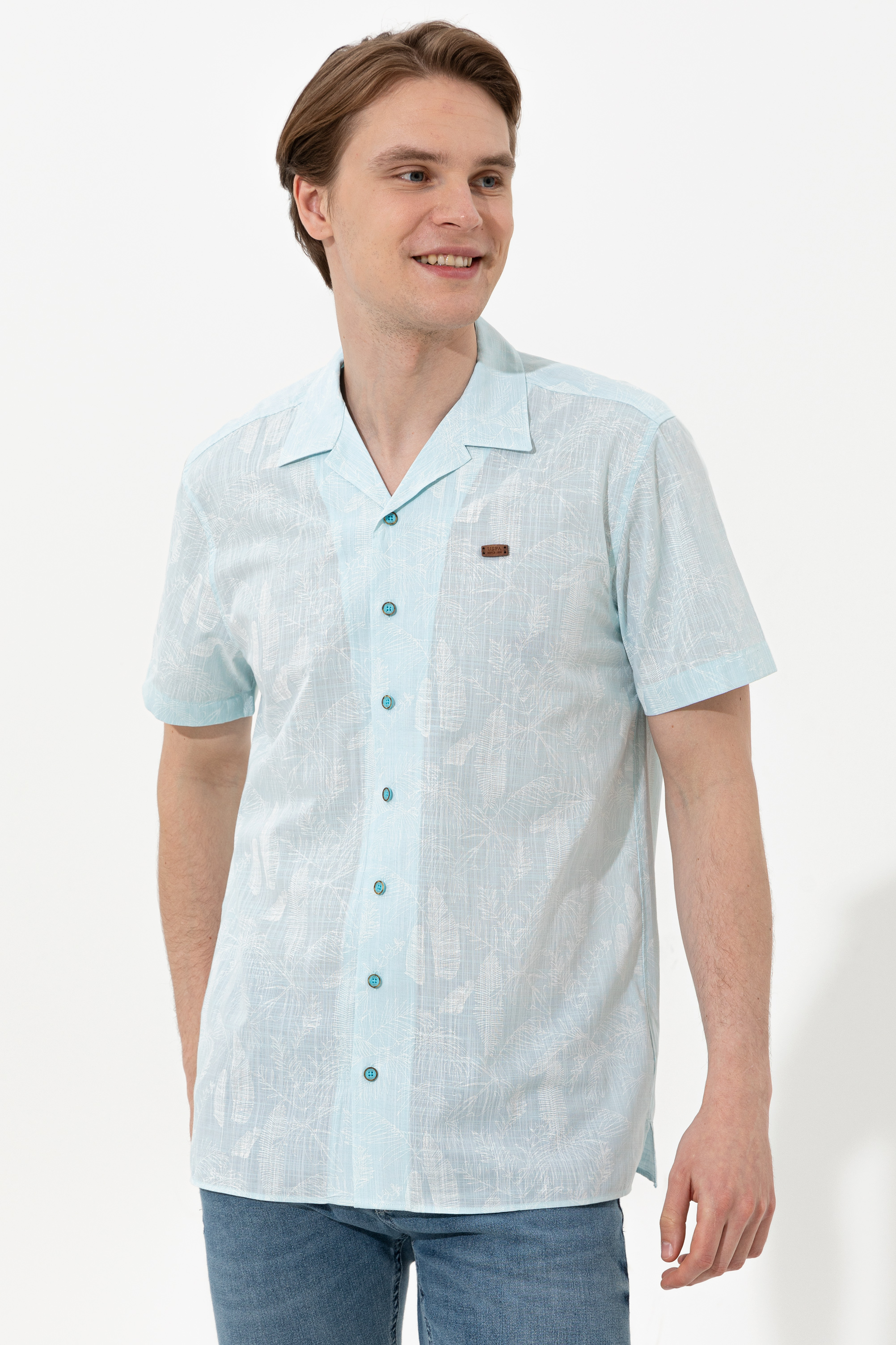 Рубашка мужская U.S. POLO Assn. G081SZ0040CETISKISA голубая XL, Голубой, G081SZ0040CETISKISA
Рубашка мужская U.S. POLO Assn. G081SZ0040CETISKISA голубая XL, Голубой, G081SZ0040CETISKISA