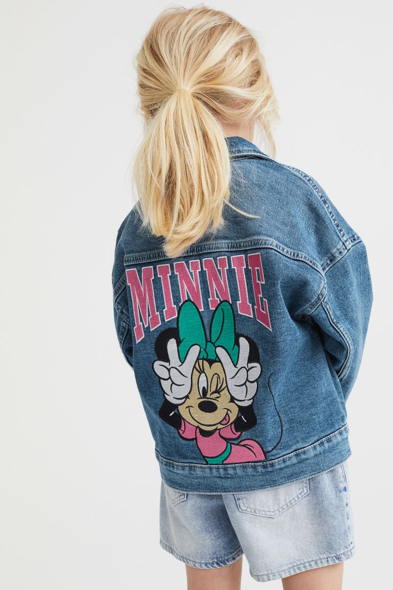 Куртка детская H&M 1095348, цвет синий/разноцветный, размер 116 (доставка из-за рубежа), 1095348
Куртка детская H&M 1095348, цвет синий/разноцветный, размер 116 (доставка из-за рубежа), 1095348