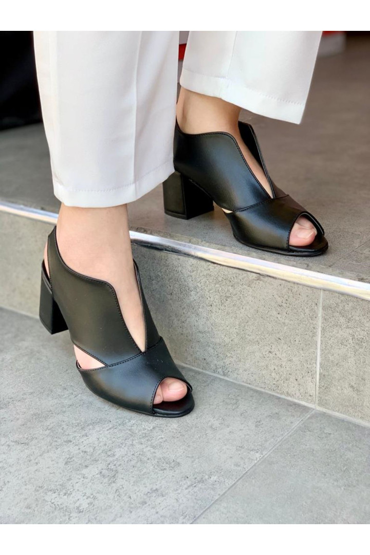 Туфли женские Lal Shoes B865-R073 черные 39 EU (доставка из-за рубежа), B865-R073
Туфли женские Lal Shoes B865-R073 черные 39 EU (доставка из-за рубежа), B865-R073