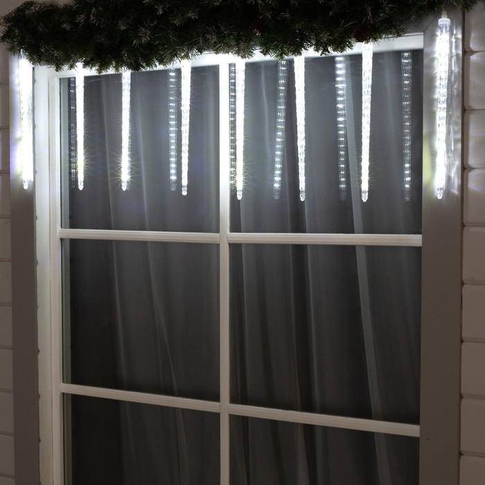 Гирлянда Сосульки рифленые 2.5 × 0.5 м, IP65, прозрачная нить, 288 LED, свечение белое с
Гирлянда Сосульки рифленые 2.5 × 0.5 м, IP65, прозрачная нить, 288 LED, свечение белое с