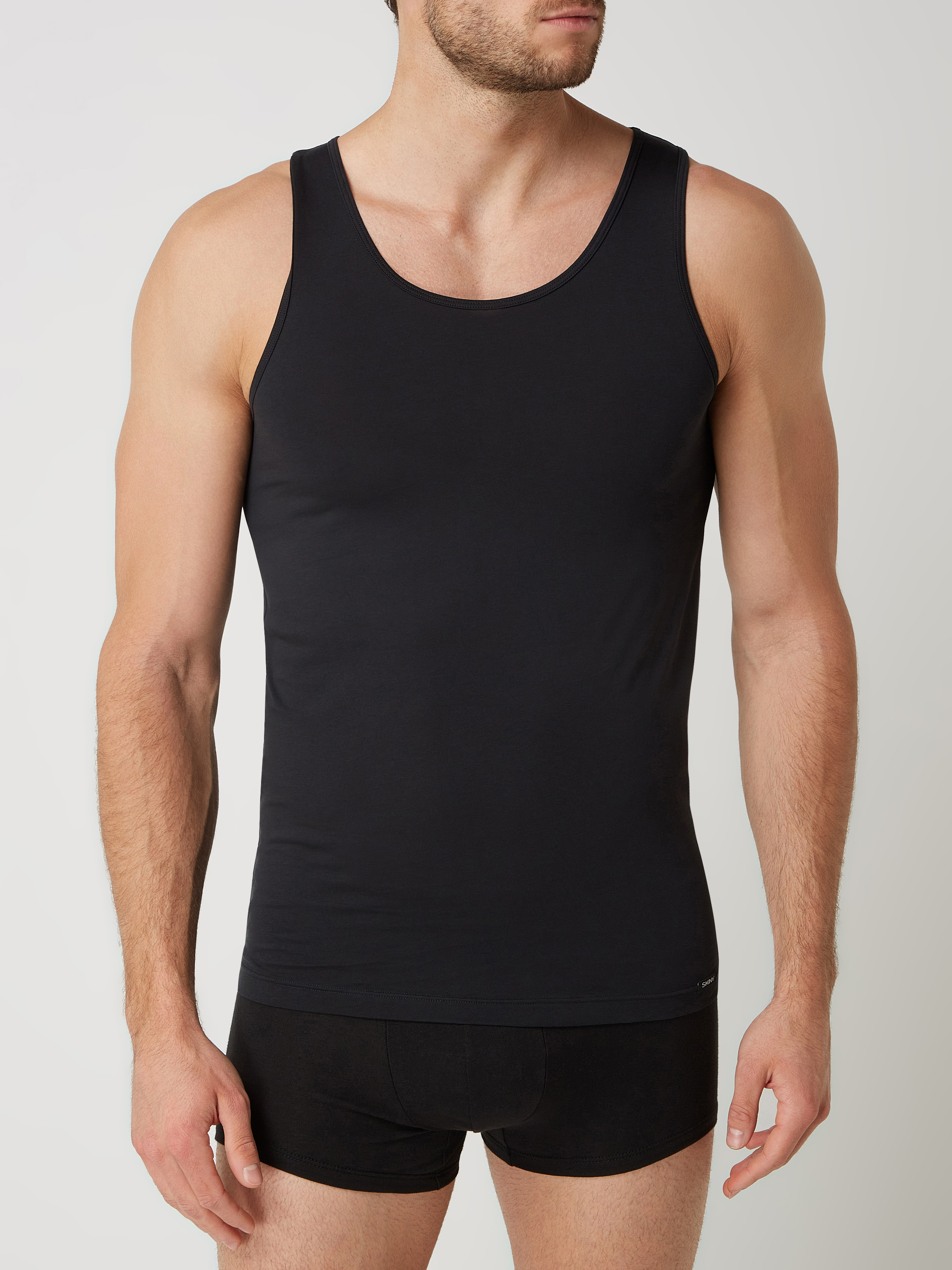 Комплект маек мужских SKINY 1399464 черных 2XL (доставка из-за рубежа), Черный, 1399464
Комплект маек мужских SKINY 1399464 черных 2XL (доставка из-за рубежа), Черный, 1399464