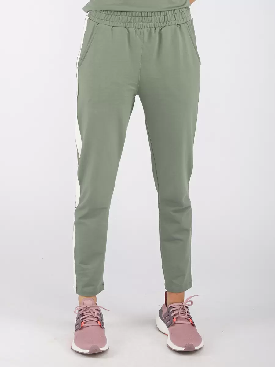 Спортивные брюки женские A passion play 221TR(SZ-0046)-0902 зеленые XS, 221TR(SZ-0046)-0902
Спортивные брюки женские A passion play 221TR(SZ-0046)-0902 зеленые XS, 221TR(SZ-0046)-0902