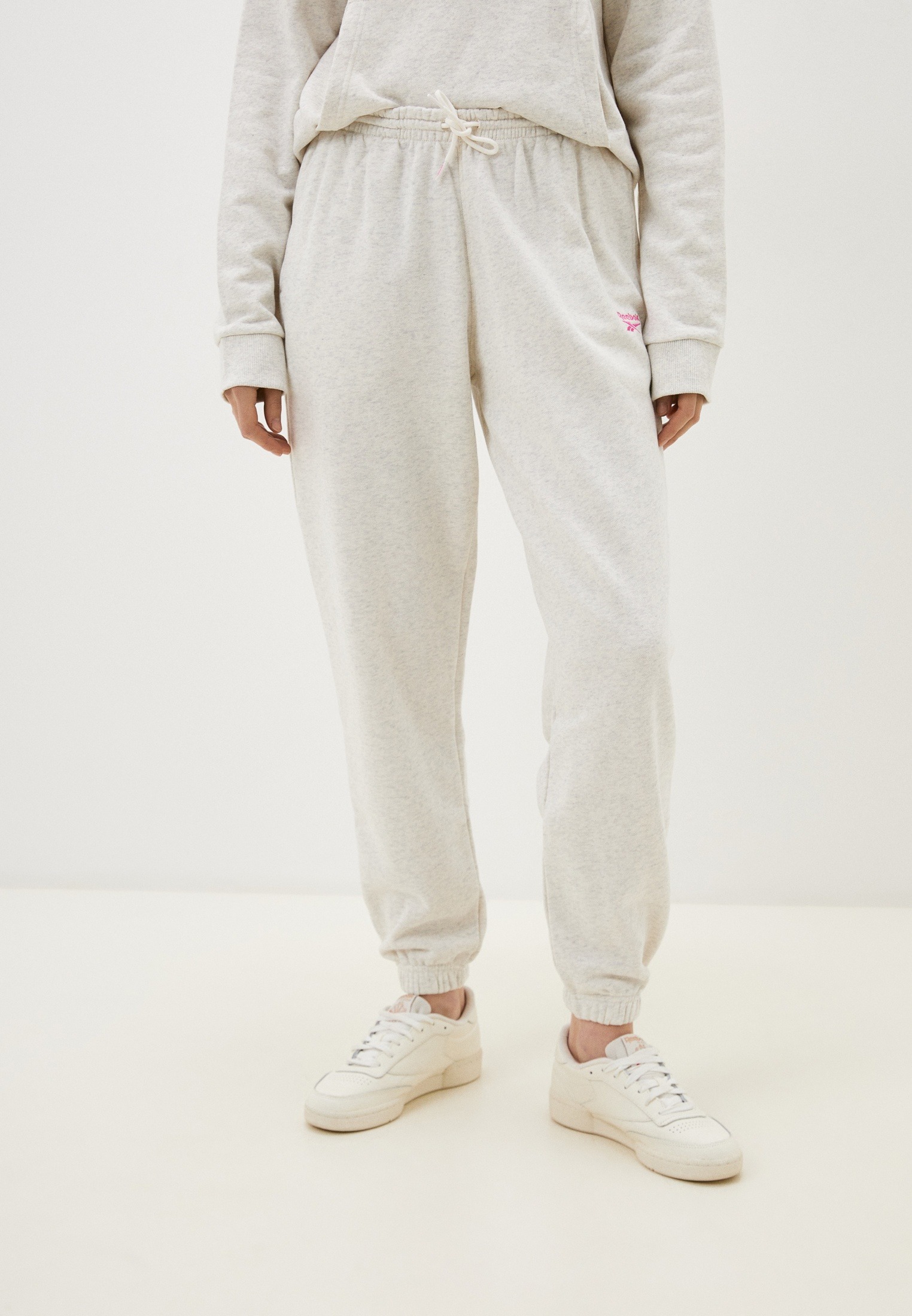 Спортивные брюки женские Reebok Identity French Terry Pant W коричневые XL, Коричневый, Identity French Terry Pant W
Спортивные брюки женские Reebok Identity French Terry Pant W коричневые XL, Коричневый, Identity French Terry Pant W