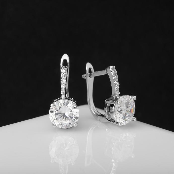 Серьги из бижутерного сплава Queen Fair со стразами, Блум, магия, фианит, со стразами, Блум, магия
Серьги из бижутерного сплава Queen Fair со стразами, Блум, магия, фианит, со стразами, Блум, магия