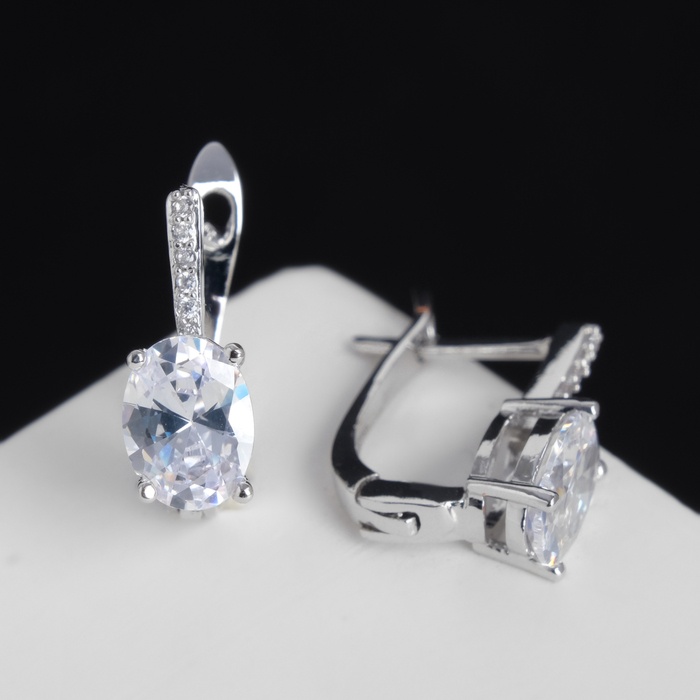 Серьги из бижутерного сплава Queen Fair со стразами, Блум, мини, фианит, со стразами, Блум, мини
Серьги из бижутерного сплава Queen Fair со стразами, Блум, мини, фианит, со стразами, Блум, мини