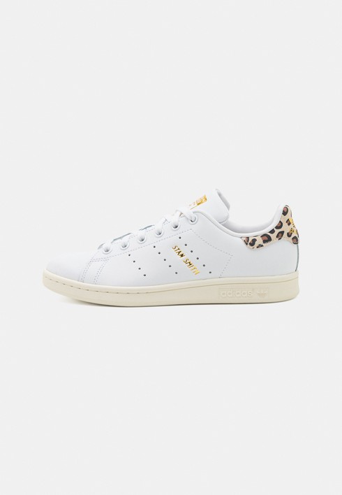 Кеды женские Adidas Originals Stan Smith белые 39 1/3 EU (доставка из-за рубежа), Белый, Stan Smith
Кеды женские Adidas Originals Stan Smith белые 39 1/3 EU (доставка из-за рубежа), Белый, Stan Smith