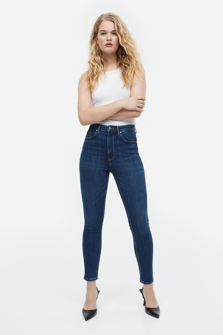 Джинсы женские H&M 0943436005 голубые 38 EU (доставка из-за рубежа), Голубой, 0943436005
Джинсы женские H&M 0943436005 голубые 38 EU (доставка из-за рубежа), Голубой, 0943436005
