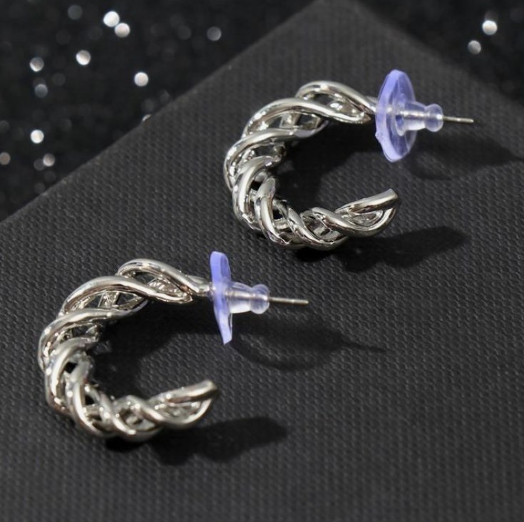 Серьги-кольца Сплетение, запутанный клубок, серебро, кольца, Сплетение, запутанный клубок, серебро
Серьги-кольца Сплетение, запутанный клубок, серебро, кольца, Сплетение, запутанный клубок, серебро
