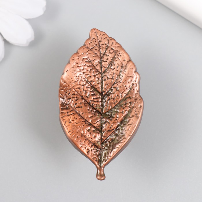 Ручка для шкатулки металл "Лист" медь 5,2х2,8 см, Коричневый
Ручка для шкатулки металл "Лист" медь 5,2х2,8 см, Коричневый