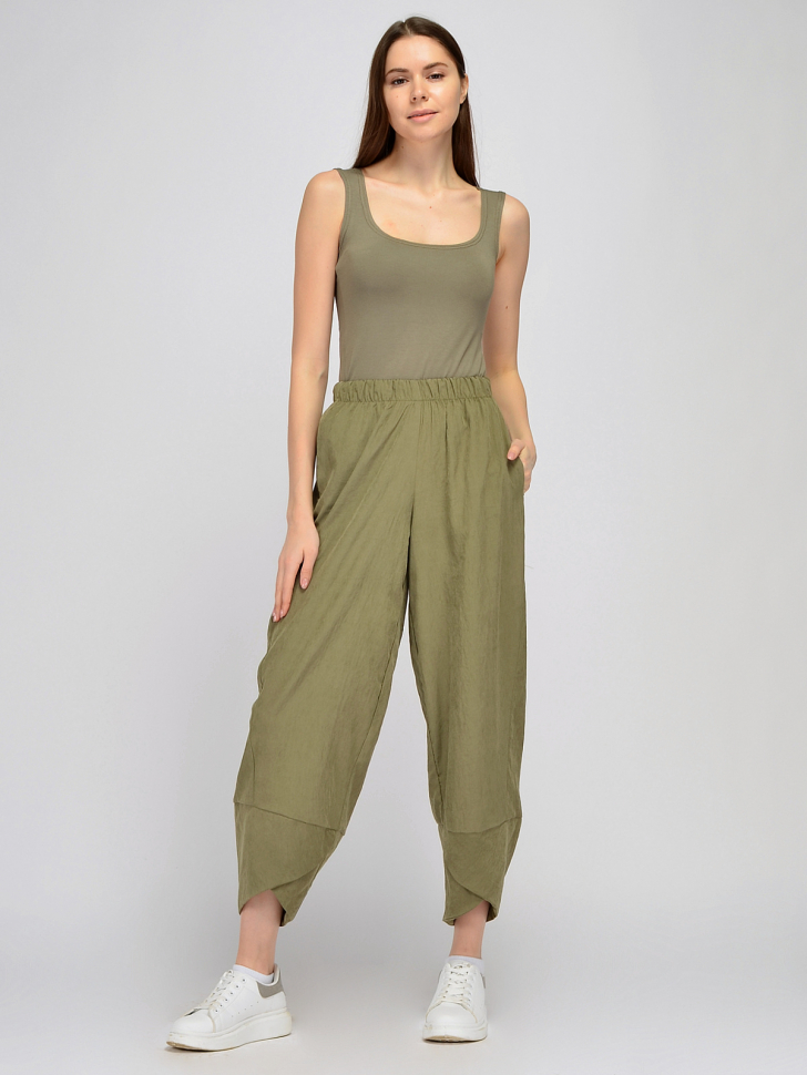 Брюки женские Viserdi 10226 зеленые 54 RU, Зеленый, 10226
Брюки женские Viserdi 10226 зеленые 54 RU, Зеленый, 10226