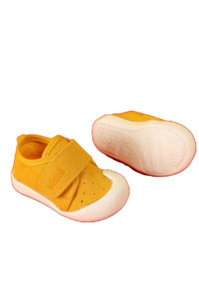 Кроссовки для первых шагов унисекс UglyDuck Kids Boutique 327, 21 (доставка из-за рубежа), Желтый, 327
Кроссовки для первых шагов унисекс UglyDuck Kids Boutique 327, 21 (доставка из-за рубежа), Желтый, 327