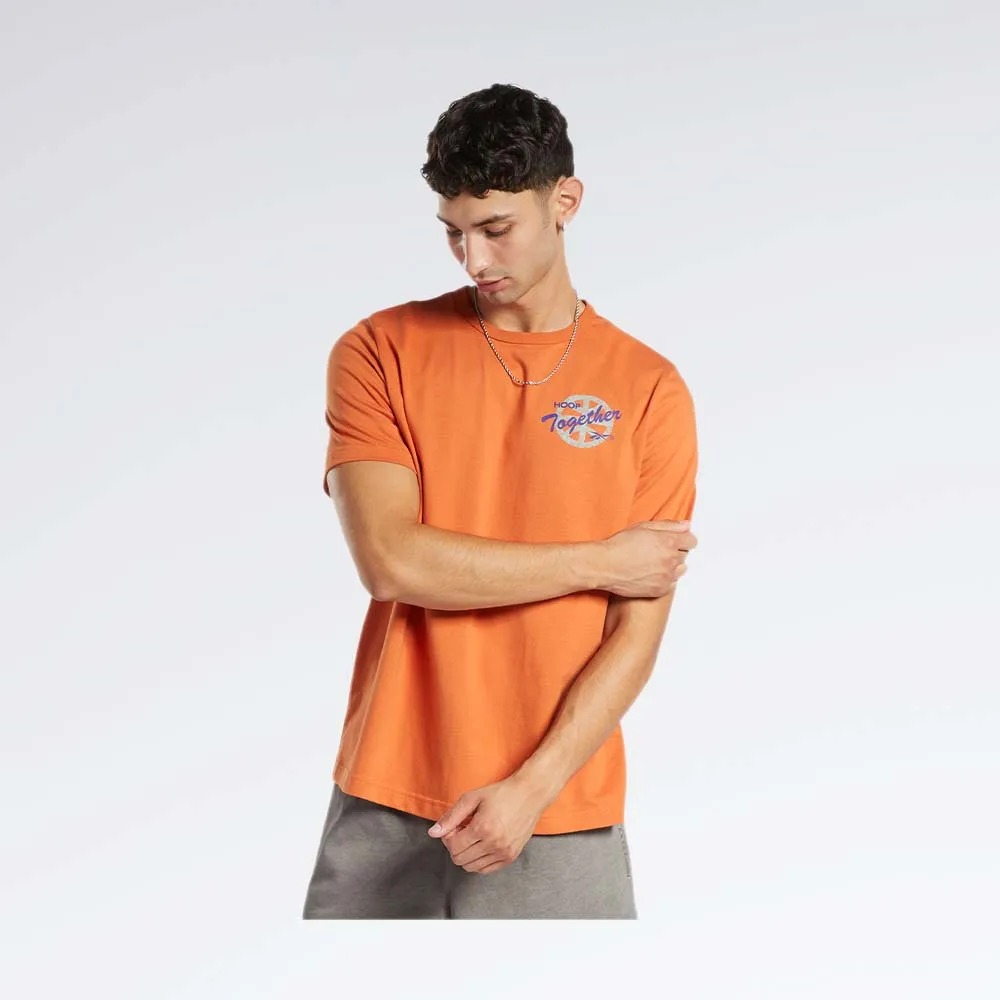 Футболка мужская Reebok Basketball All Are Welcome Here Hoop Together T-Shirt оранжевая XS, Оранжевый, Basketball All Are Welcome Here Hoop Together T-Shirt
Футболка мужская Reebok Basketball All Are Welcome Here Hoop Together T-Shirt оранжевая XS, Оранжевый, Basketball All Are Welcome Here Hoop Together T-Shirt