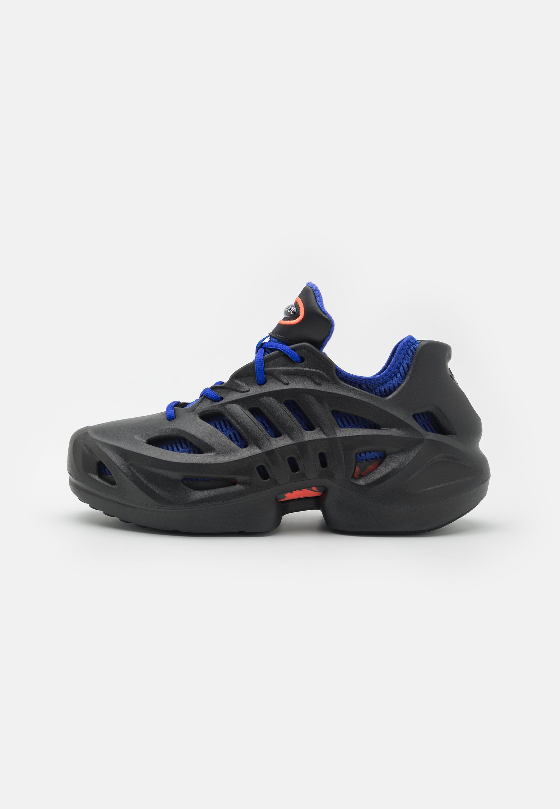 Кроссовки женские Adidas Originals Adifom Climacool Unisex черные 40 EU, Черный, Adifom Climacool Unisex
Кроссовки женские Adidas Originals Adifom Climacool Unisex черные 40 EU, Черный, Adifom Climacool Unisex