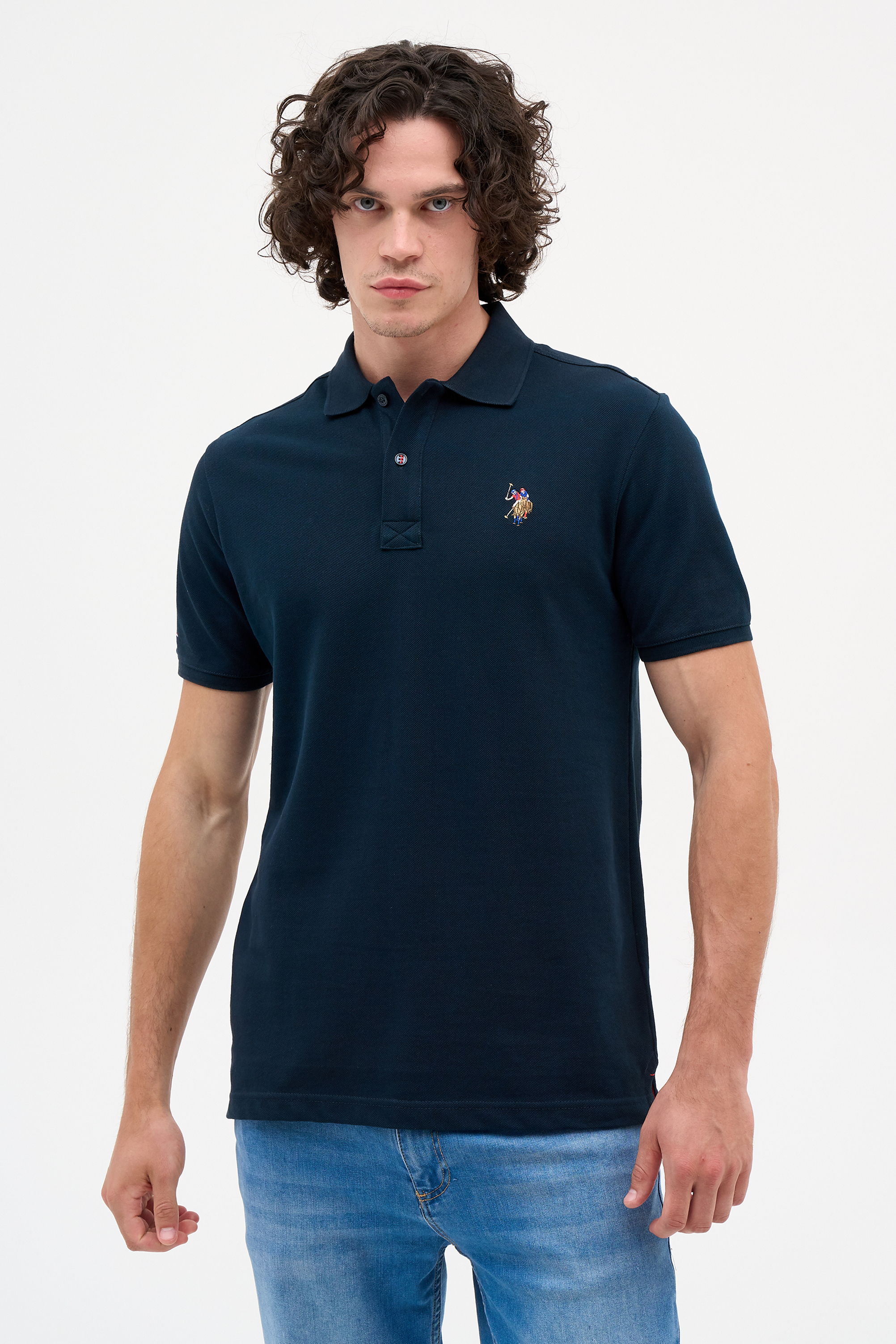 Футболка мужская U.S. POLO Assn. G081SZ0110TP10IY023 синяя XS, Синий, G081SZ0110TP10IY023
Футболка мужская U.S. POLO Assn. G081SZ0110TP10IY023 синяя XS, Синий, G081SZ0110TP10IY023