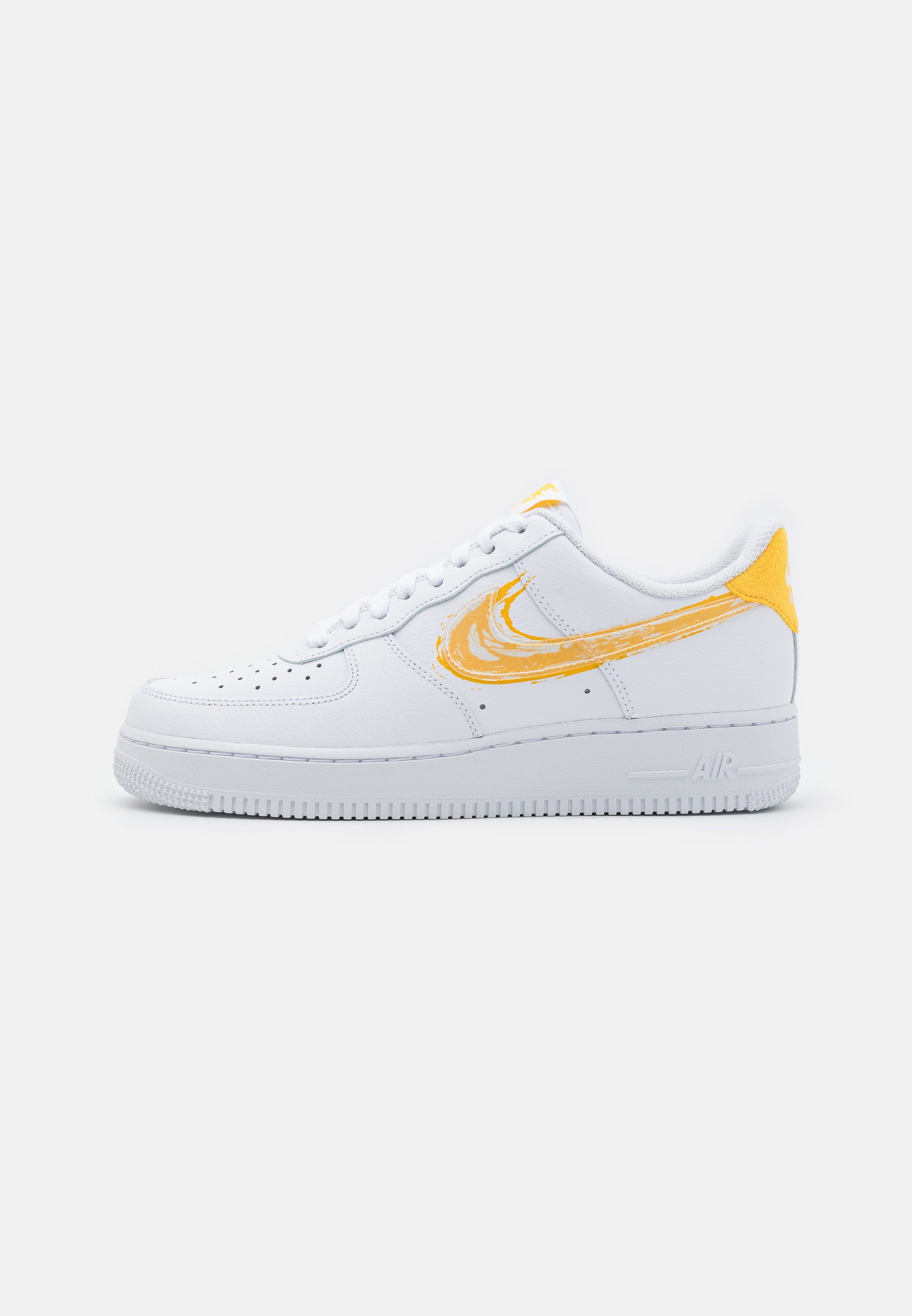 Кеды мужские Nike Sportswear Air Force 1 07 Db белые 49.5 EU (доставка из-за рубежа), Белый, Air Force 1 07 Db
Кеды мужские Nike Sportswear Air Force 1 07 Db белые 49.5 EU (доставка из-за рубежа), Белый, Air Force 1 07 Db