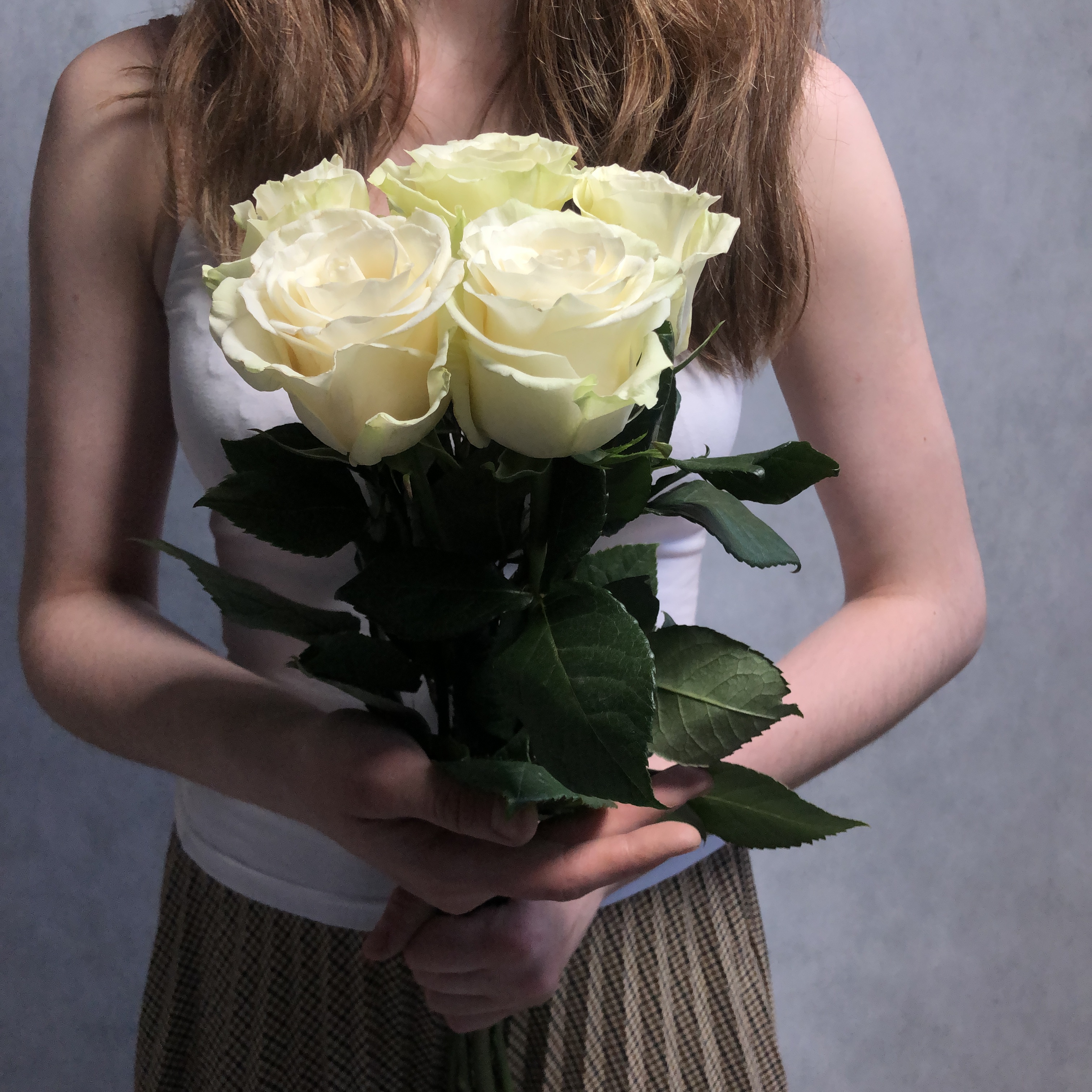 Монобукет из 5 белых роз eifloria сорта мондиаль 60 см эквадор с атласной лентой, ROSE-MON-60510
Монобукет из 5 белых роз eifloria сорта мондиаль 60 см эквадор с атласной лентой, ROSE-MON-60510